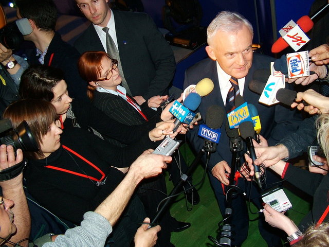 Media Interaction with an Influential Person in Suit