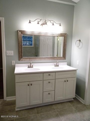 Brandy Master Vanity