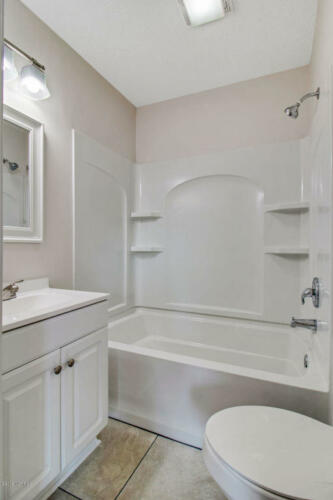 Victoria Master Bathroom